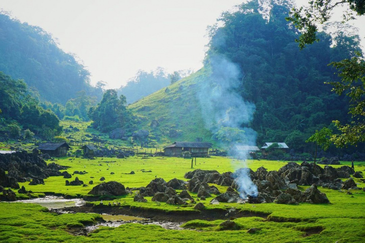 khám phá, trải nghiệm, “trốn” cả thế giới ở thảo nguyên sơn la, nơi lưu trữ nét hoang sơ của thiên nhiên tây bắc