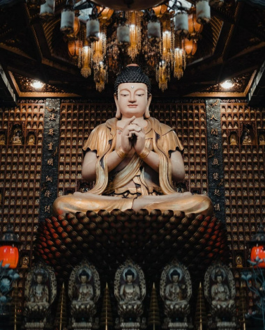 Khám phá Chùa Vạn Phật – Biểu tượng độc đáo của Phật Giáo Trung Hoa tại Sài Gòn