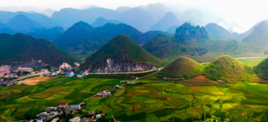 Lonely Planet recommends 10 great destinations for your journey to discover Vietnam