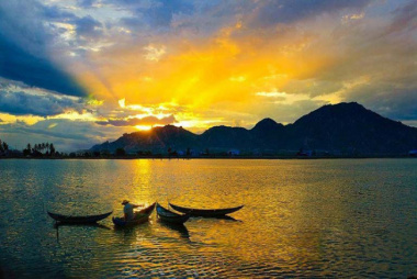 Bỏ túi kinh nghiệm du lịch Đầm Thị Nại - Bức tranh sơn thủy trong lòng Bình Định