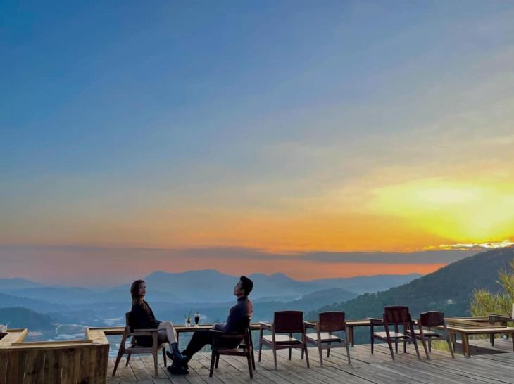 nghỉ dưỡng, top 20 quán cafe đà lạt nổi tiếng, có view sống ảo đẹp nhất 