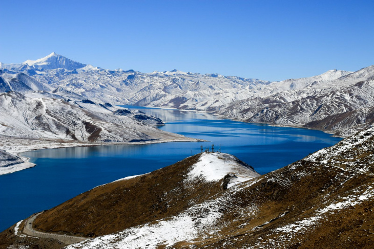 khám phá, vẻ đẹp ngoạn mục của hồ yamdrok xứ sở tây tạng