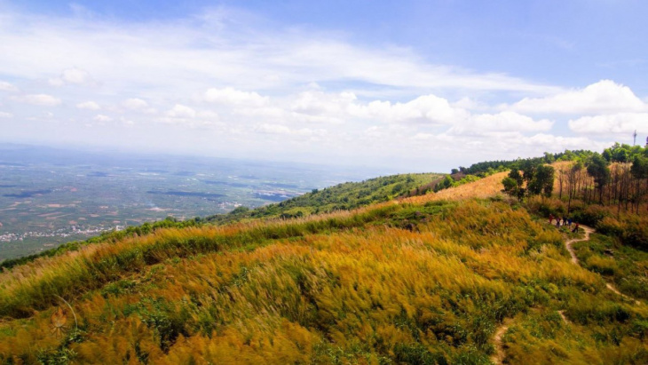 núi chứa chan – địa điểm trekking cực hot ở đồng nai (2022)