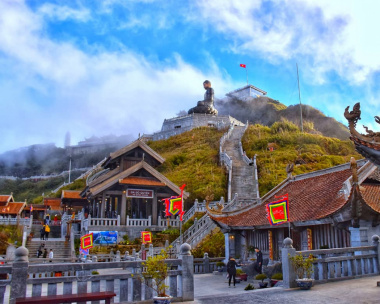Có gì tại đỉnh Phan Xi Păng (Fansipan), nóc nhà của Đông Dương?