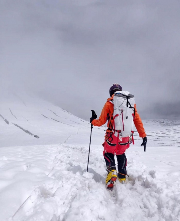 ngọn núi manaslu, khám phá, trải nghiệm, chinh phục ngọn núi manaslu nepal: cuộc phiêu lưu trên đỉnh thế giới