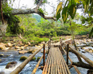 Suối nước Moọc | Miền tiên cảnh lọt thỏm giữa núi rừng Quảng Bình