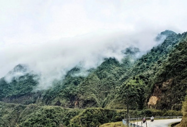Lên đỉnh đèo Khau Cọ Lai Châu, ngắm bức tranh với đủ các gam màu tươi mát 