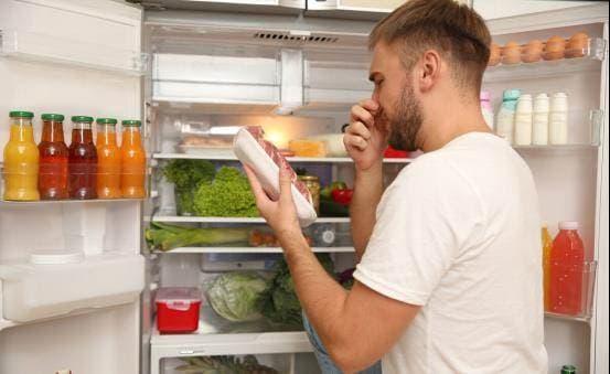 tủ lạnh, mẹo vặt cuộc sống, cách làm sạch tủ lạnh, ẩm thực, tủ lạnh có mùi khó chịu, mách bạn 5 mẹo khử mùi hôi