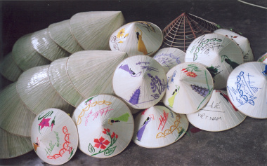 Làng nghề nón lá Mỹ Lam – biểu tượng nón lá bài thơ của Huế