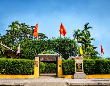 Du lịch Huế, ghé thăm nhà lưu niệm Chủ tịch Hồ Chí Minh ở làng Dương Nỗ