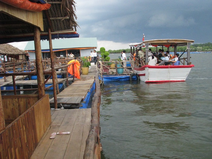 làng bè sông chà và vũng tàu, khám phá, trải nghiệm, làng bè sông chà và vũng tàu - thiên đường thư giãn và ăn hải sản thả ga
