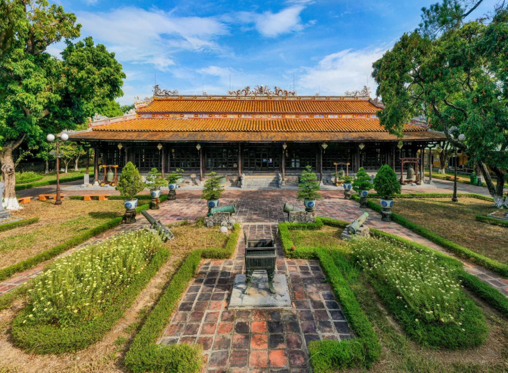 en, museums in hue that you shouldn't miss
