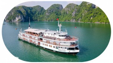 Experience the night, catch the dawn on a cruise in Ha Long Bay