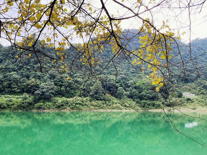 hồ khuổi khoán cao bằng, khám phá, trải nghiệm, có một hồ khuổi khoán cao bằng nằm bình yên ngắm bao mùa cây thay lá 