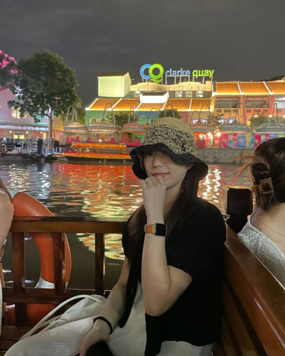 du lịch du thuyền trên sông ở singapore với những chiếc bumboat cổ 