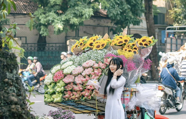 khám phá, trải nghiệm, những gánh hoa chở cả mùa thu hà nội