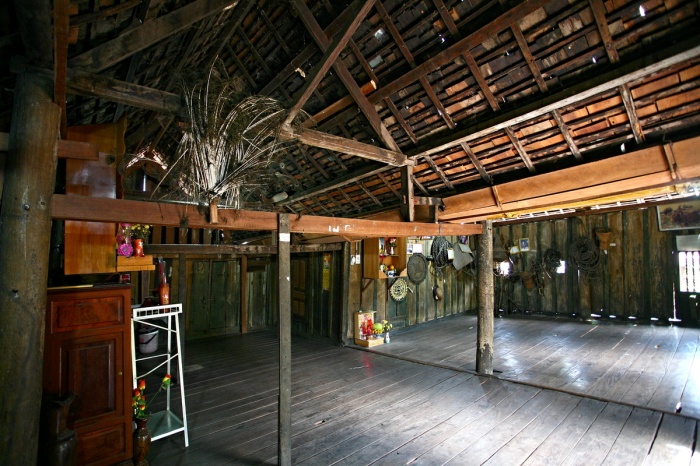 nhà sàn cổ vua săn voi, khám phá, trải nghiệm, về đắk lắk thăm nhà sàn cổ vua săn voi hơn 130 năm tuổi 