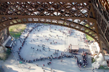 Hướng dẫn mua vé tham quan tháp Eiffel ở Pháp