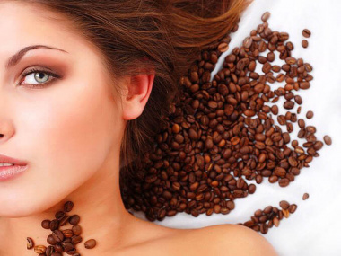 Những cách ủ tóc bằng bã cafe hiệu quả tại nhà