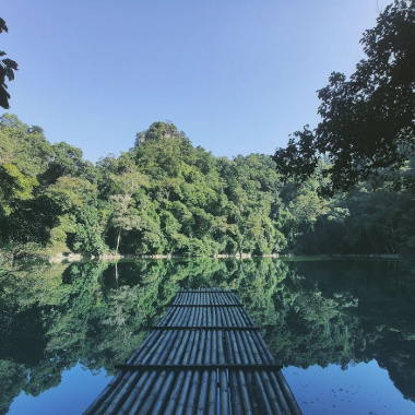 Mê mẩn cảnh đẹp ở Ao Tiên hồ Ba Bể quanh năm trong lành, yên tĩnh 