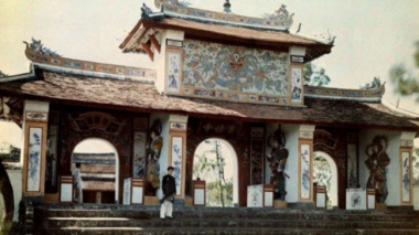 The “mystery” of the dragon painting is hidden at the gate of Thien Mu pagoda in the ancient capital of Hue