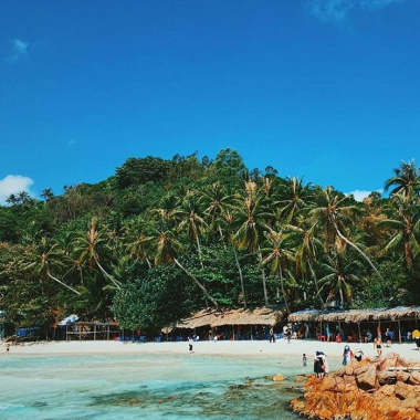Bãi Chướng Hòn Mấu - thiên đường biển xinh đẹp ‘vẫy gọi’ du khách ở đảo Nam Du