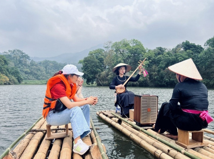 khám phá, trải nghiệm, tận hưởng không khí thanh bình khi du lịch bắc mê hà giang