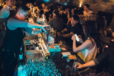 Top 15 quán pub Hà Nội náo nhiệt thu hút giới trẻ