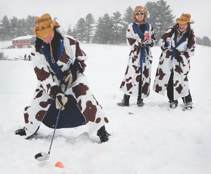 trượt tuyết, check in cùng tượng băng khổng lồ tại 10 lễ hội mùa đông ở mỹ hấp dẫn