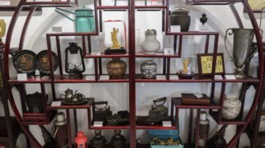 Collection marking 200 years of Chinese in Saigon