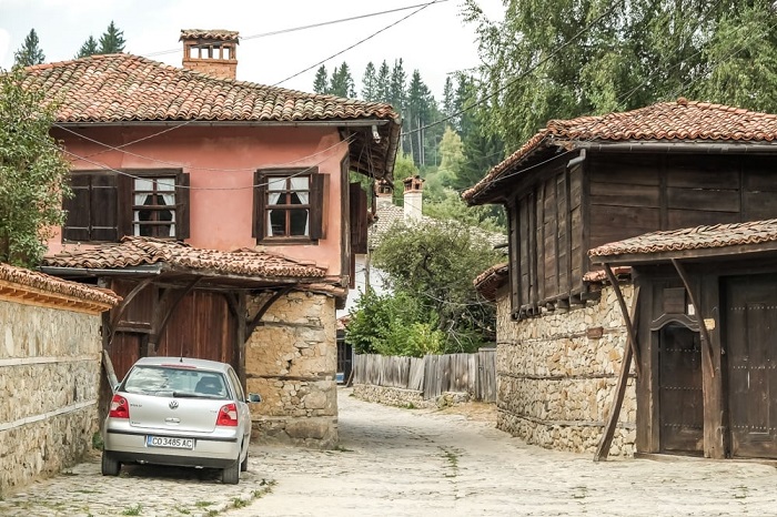 thị trấn koprivshtitsa, khám phá, trải nghiệm, đến thị trấn koprivshtitsa cảm nhận bầu không khí lịch sử đầy hoài cổ