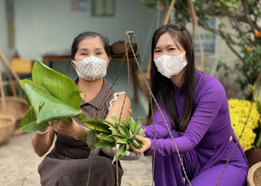Chợ lá Tây Ninh - phiên chợ độc đáo ‘tiêu tiền bằng lá cây’ hút khách tham quan