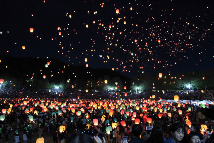 hàn quốc, khách sạn seoul, seoul lantern festival, lung linh sắc màu huyền ảo ở lễ hội đèn lồng nổi nhất mùa cuối năm tại hàn quốc
