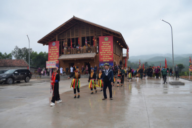 Lễ hội Bàn Vương – Lễ cúng tưởng nhớ Sư tổ của 12 dòng họ Dao