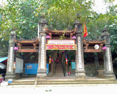 Khám phá kiến trúc cổ kính nơi chùa Tây Phương Thạch Thất Hà Nội