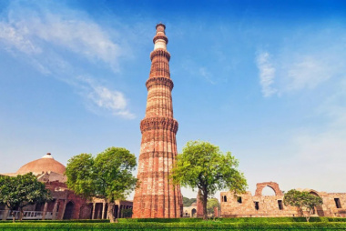 Tháp Qutub Minar - Toà tháp giáo đường cao nhất Ấn Độ