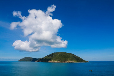Chiêm ngưỡng cảnh đẹp tựa thiên đường ở Hòn Bông Lan Côn Đảo