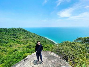 Chinh phục những ngọn núi trên đảo ở Việt Nam, ngắm toàn cảnh biển đảo mênh mông