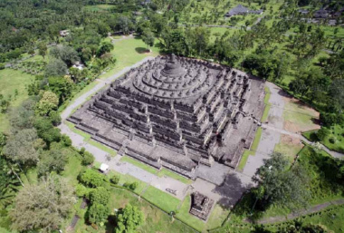 Đền Borobudur ở đâu? Khám phá vẻ đẹp độc đáo của ngôi đền Phật giáo lớn nhất thế giới Borobudur.