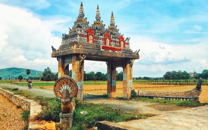 chùa koh kas – cổng trời cổ giữa khoảng trời an giang (2022)