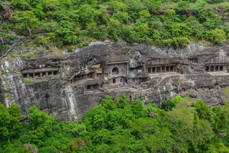 Chùa hang Ajanta – Kỳ quan cổ đại trong đá kỳ diệu của Ấn Độ, Khám Phá