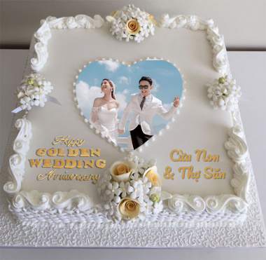 Bánh gato sinh nhật kỷ niệm 1 năm ngày cưới của cặp đôi hạnh phúc khi đã có  thêm 1 thành viên mới 4748 - Bánh fondant