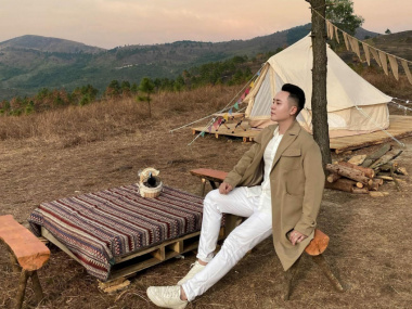 [Quảng Ninh] Camping trên núi Phượng Hoàng, ngắm đồi cỏ cháy đẹp mơ màng