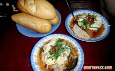 Lưu ngay top 10+ quán bánh mì khuya Sài Gòn cho cú đêm
