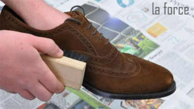 Các bước đơn giản để chăm sóc giày da bò tại nhà