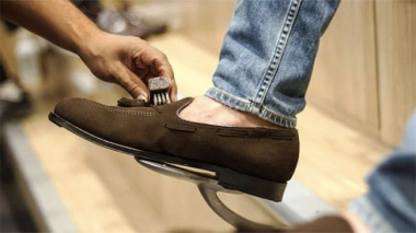 Bật mí cách bảo quản giày da lộn bạn cần phải biết