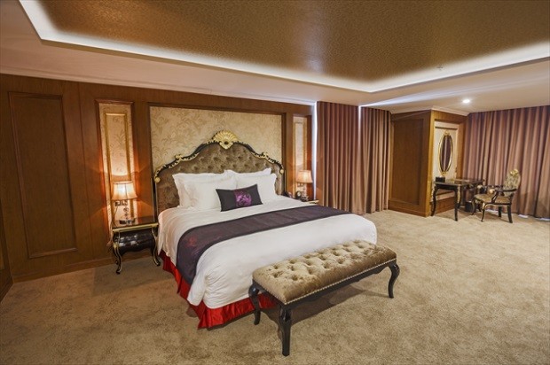 khách sạn, review chi tiết khách sạn mường thanh luxury sài gòn cao cấp