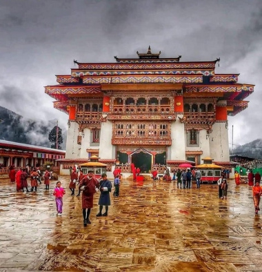 Du lịch Bhutan nhớ đến thăm tu viện Gangtey