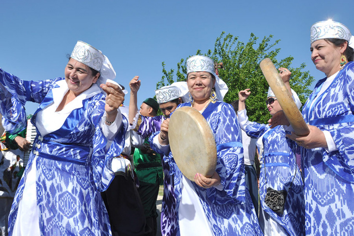khám phá, trải nghiệm cuộc sống như một người du mục kazakh tại huns ethno village