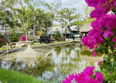 ‘Xả hơi’ cuối tuần tại khu ẩm thực sinh thái câu cá giải trí Xuân Hương
